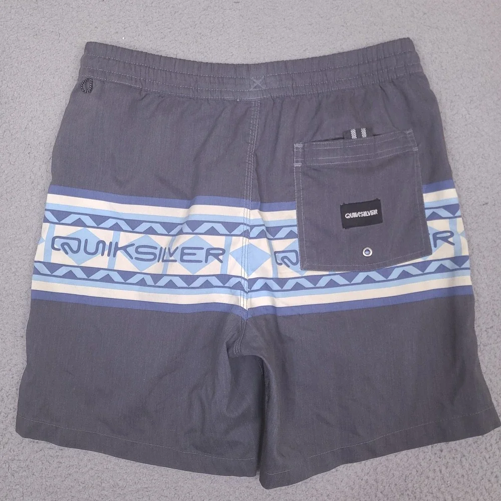 Quiksilver Swim Trunks Shorts Youth Boys XL‎ (16) 28-Waist Surf Beach Logo